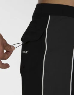 HURLEY PHANTOM FASTLANE BOARDSHORT 18" BLACK 8 HURLEY PHANTOM FASTLANE BOARDSHORT 18" BLACK -Ride The Boards hurley phantom fastlane boardshort 18 black 3