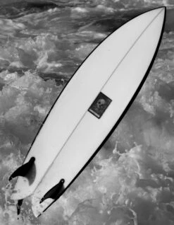 PUKAS 5'10" CHRIS CHRISTENSON PEGASO TWIN FIN BLACK -Ride The Boards pukas chris christenson 5 10 pegaso twin fin black 3
