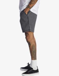 QUIKSILVER TAXER 17" ELASTICATED SHORTS BLACK -Ride The Boards quiksilver bermuda taxer 17 black 3