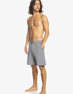 QUIKSILVER WALKSHORT UNION HEATHER AMPHIBIAN 19" -Ride The Boards quiksilver boardshort union heather amphibian 19 1