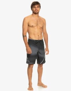 QUIKSILVER BOARDSHORTS SURFSILK NEW WAVE 20" BLACK -Ride The Boards quiksilver boardshorts surfsilk new wave 20 black 1