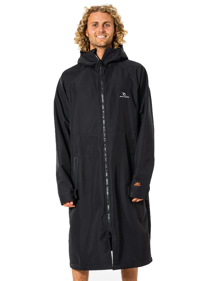 RIP CURL ANTI-SERIES HOODED PONCHO 4 RIP CURL ANTI-SERIES HOODED PONCHO - Image 4