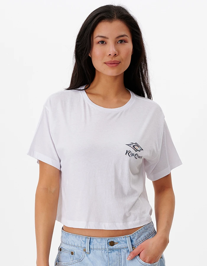 RIP CURL PSYCHEDELIC DREAMS SHORT SLEEVE CROP TEE 2 RIP CURL PSYCHEDELIC DREAMS SHORT SLEEVE CROP TEE - Image 2