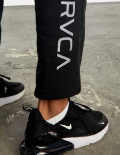 RVCA SWIFT SWEATPANT BLACK -Ride The Boards rvca va swift sweat pant black 6