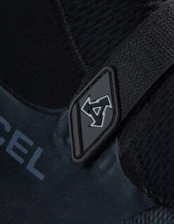 XCEL MEN'S INFINITI SPLIT TOE 3MM 8 XCEL MEN'S INFINITI SPLIT TOE 3MM -Ride The Boards xcel 3mm calzari infiniti split toe 4